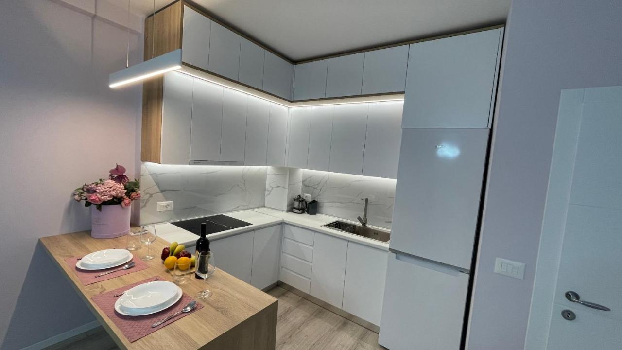 Lovely Apartment Тирана Экстерьер фото