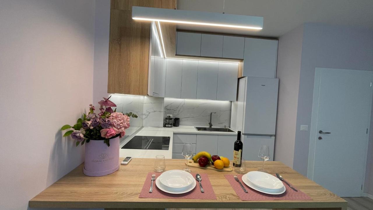 Lovely Apartment Тирана Экстерьер фото